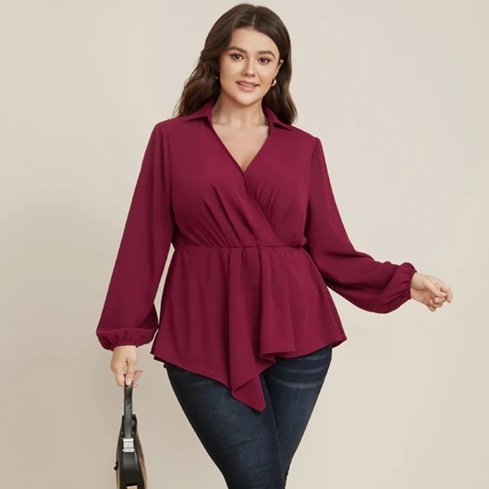 NWOT Bloomchic Long Sleeve Surplice Neck Asymmetrical Hem Blouse Size 18/20 EUC